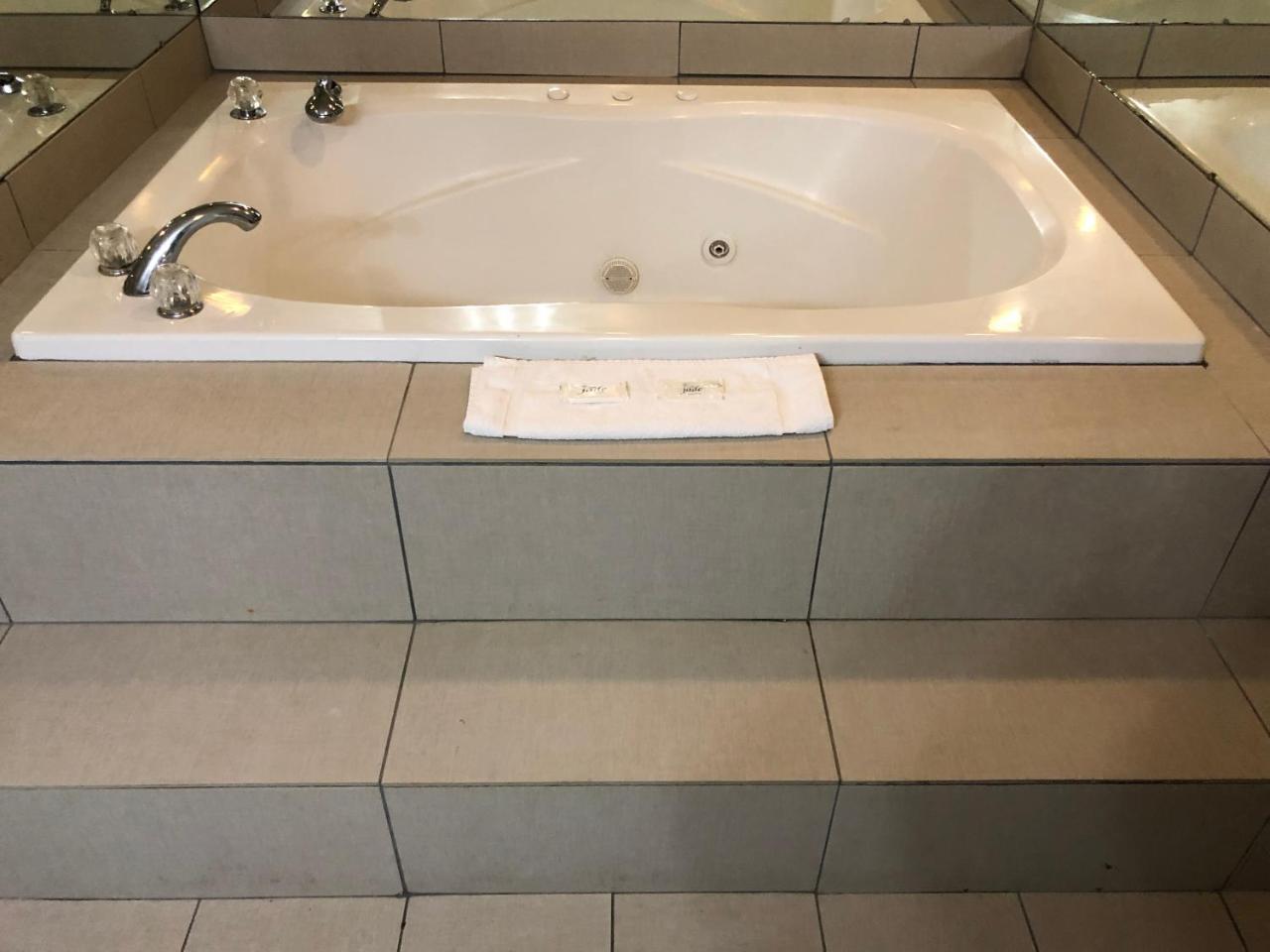 Deerfield Inn And Suites - Fairview Bagian luar foto