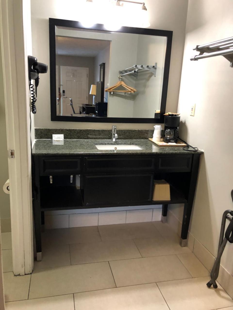 Deerfield Inn And Suites - Fairview Bagian luar foto