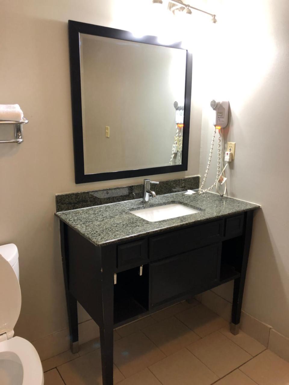 Deerfield Inn And Suites - Fairview Bagian luar foto