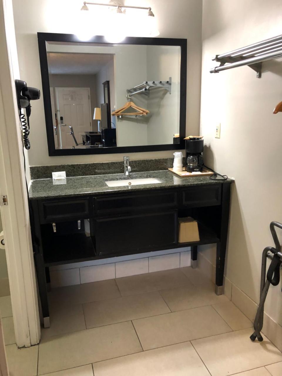 Deerfield Inn And Suites - Fairview Bagian luar foto