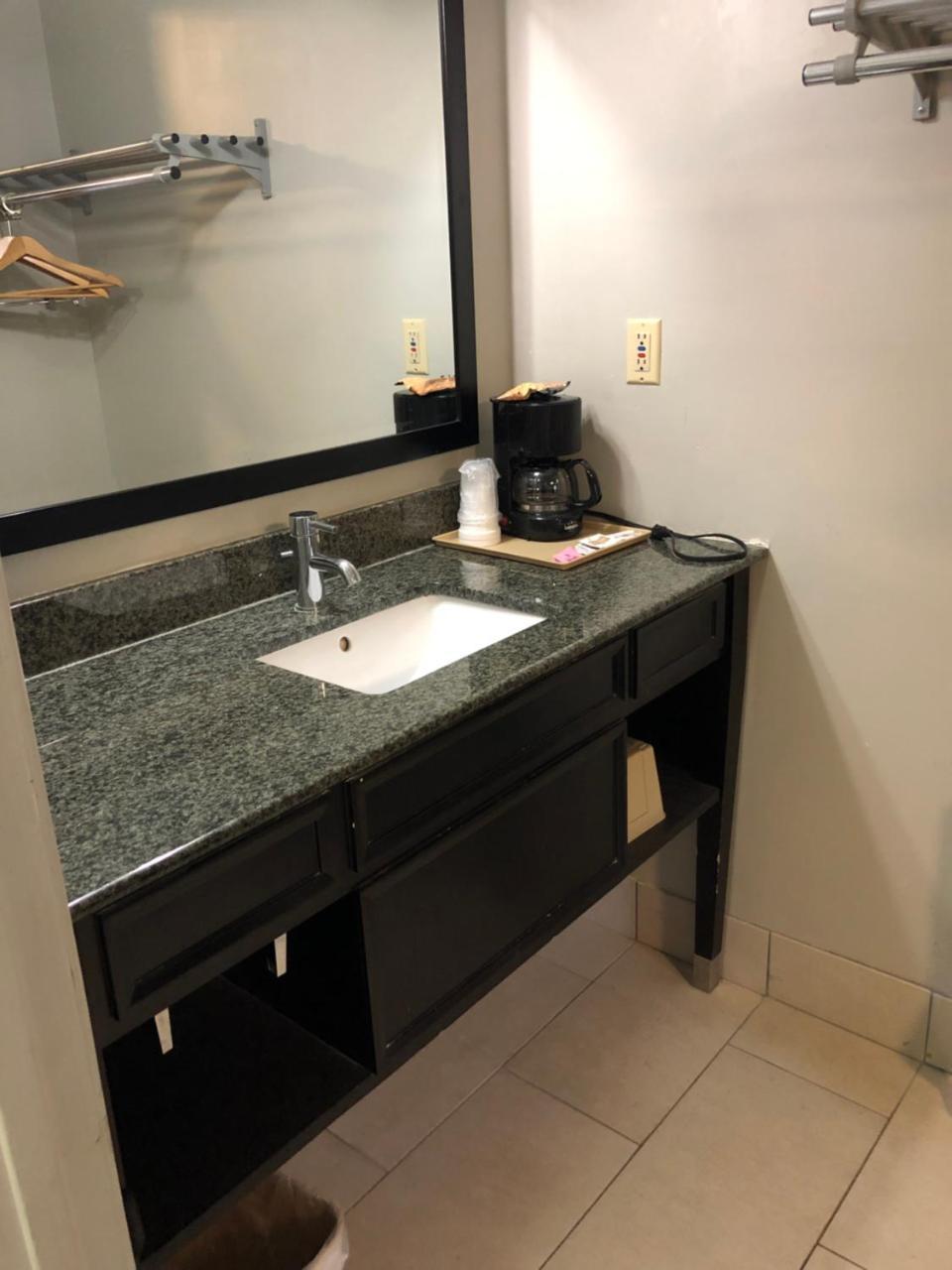 Deerfield Inn And Suites - Fairview Bagian luar foto